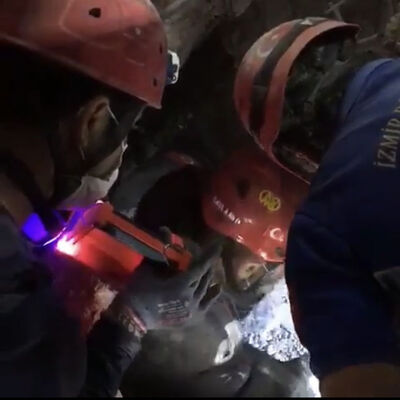 102 saat sonra can dostu kurtarıldı!