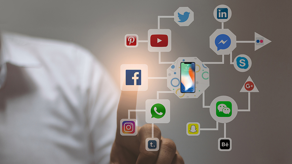 Sosyal medya devlerine 10'ar milyon ceza