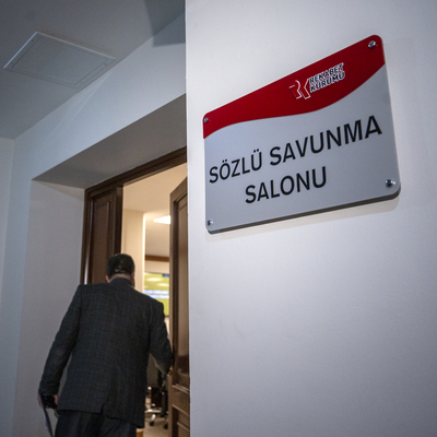 Google'dan 3.5 saatlik savunma!