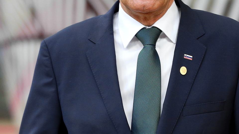 Seçim sonuçlanmadan Trump'a ilk tebrik geldi!