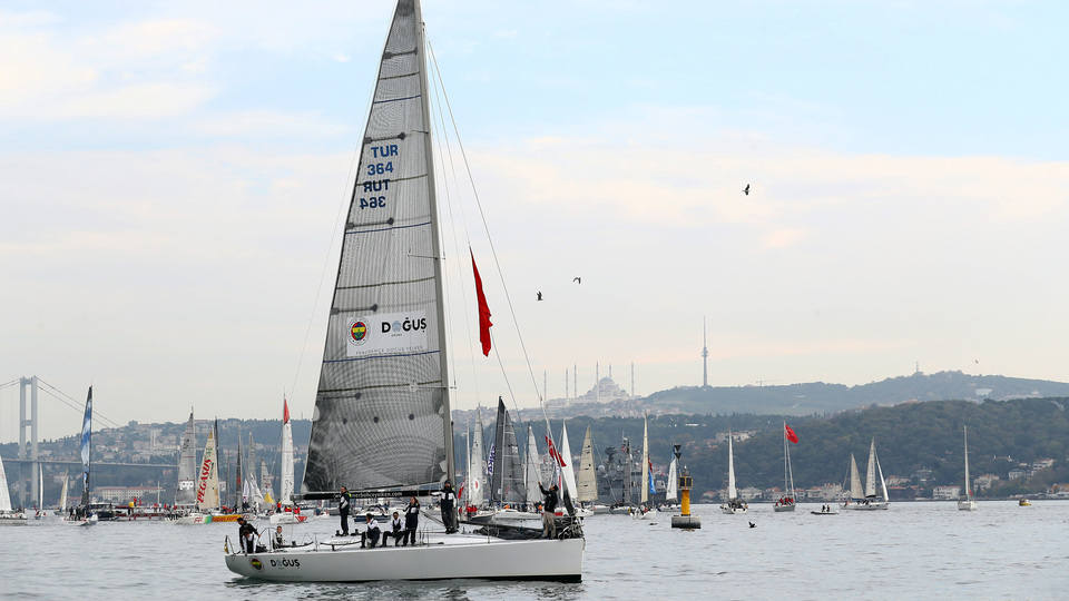Fenerbahçe Yelken'den TEOS Yat ve Yelken Kulübü'ne destek