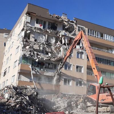 Japon deprem bilimciler anlattı! Binalarımız 9'a dayanıyor çünkü!