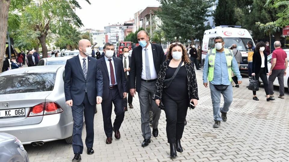 TSB: "Depremin yaralarını hızla sarıyoruz"