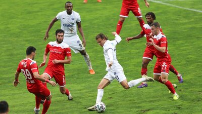 "İlk yarı maçı bitirebilirdik"