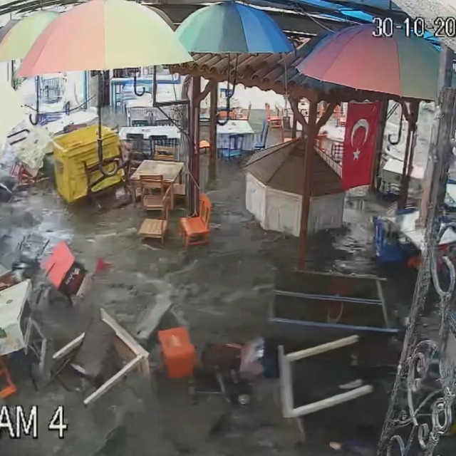 İzmir'i vuran tsunamiden yeni görüntüler