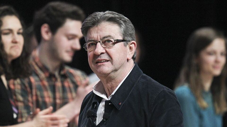 Fransa'da Melenchon, cumhurbaşkanı adaylığını açıkladı