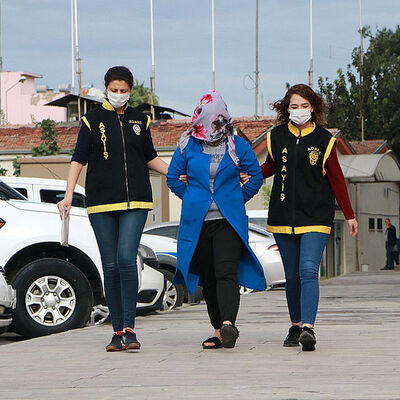 Sevgilisiyle kocasının kuzenini soydu!