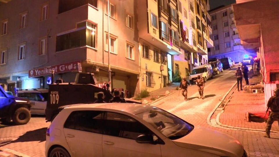 Uyuşturucu operasyonunda polise ateş açıldı