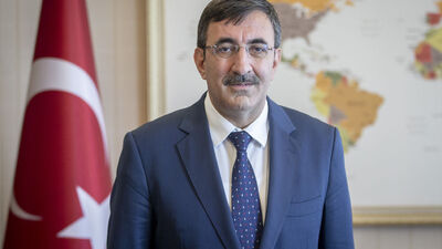 Cevdet Yılmaz kimdir?