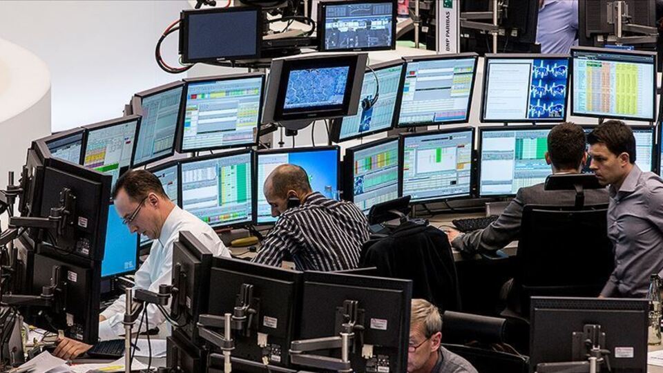 Piyasalarda karışık seyir