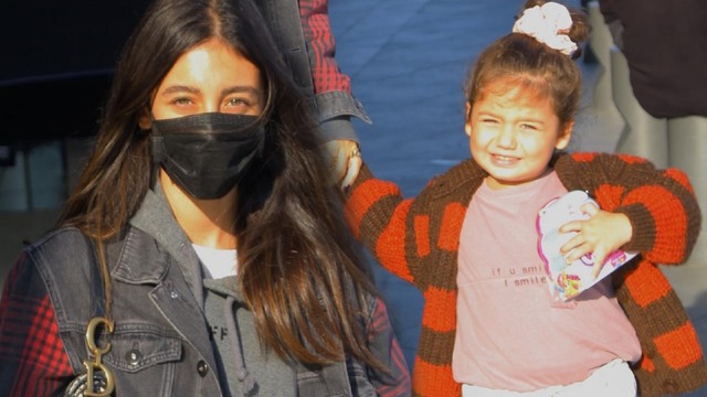 Anne-kız alışverişte