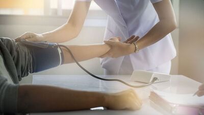 Beyaz önlük hipertansiyonu kalp hastalıklarından ölüm riskini artıyor