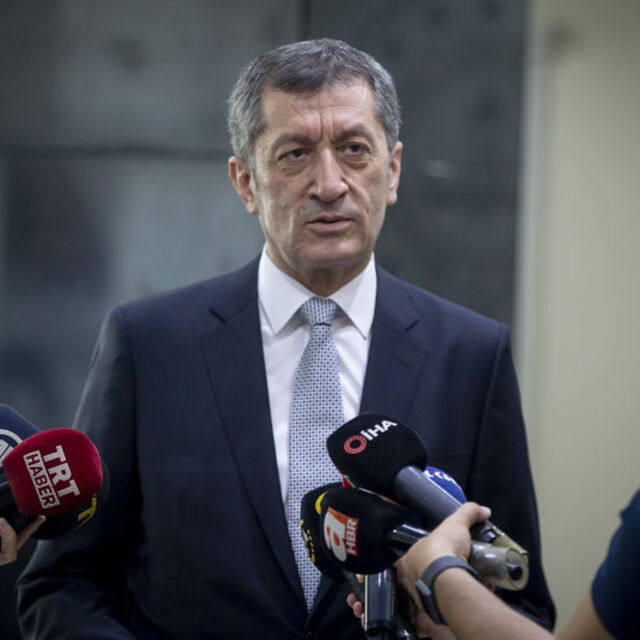 Bakan Selçuk'tan ara tatil açıklaması!