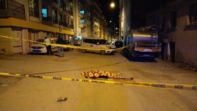 Boşandığı eşini sokak ortasında öldürdü!