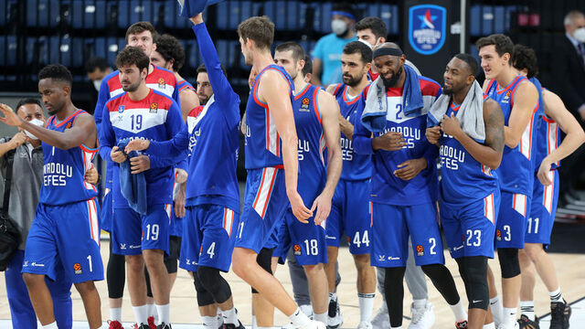 Anadolu Efes, Pana deplasmanında