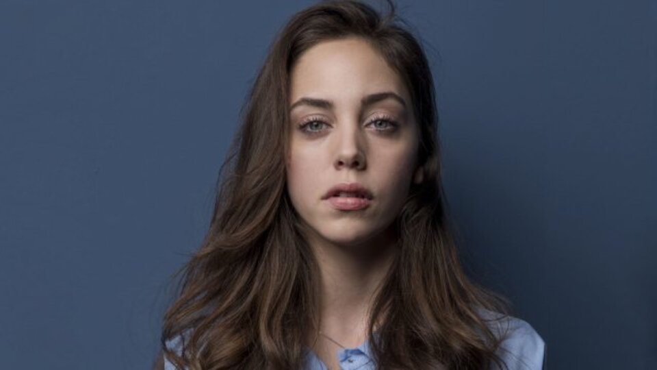 Öykü Karayel kimdir?