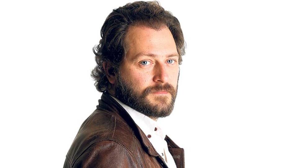 Alican Yücesoy kimdir?