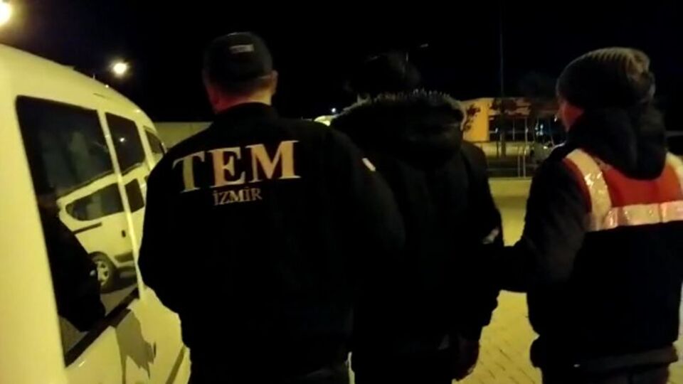 İzmir'de DEAŞ operasyonu! 5 gözaltı