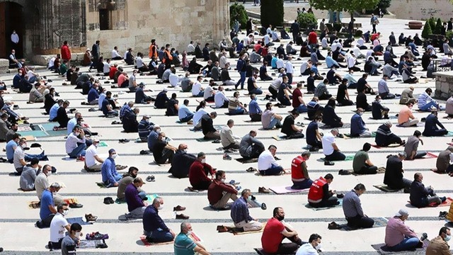 İstanbul cuma namazı saati