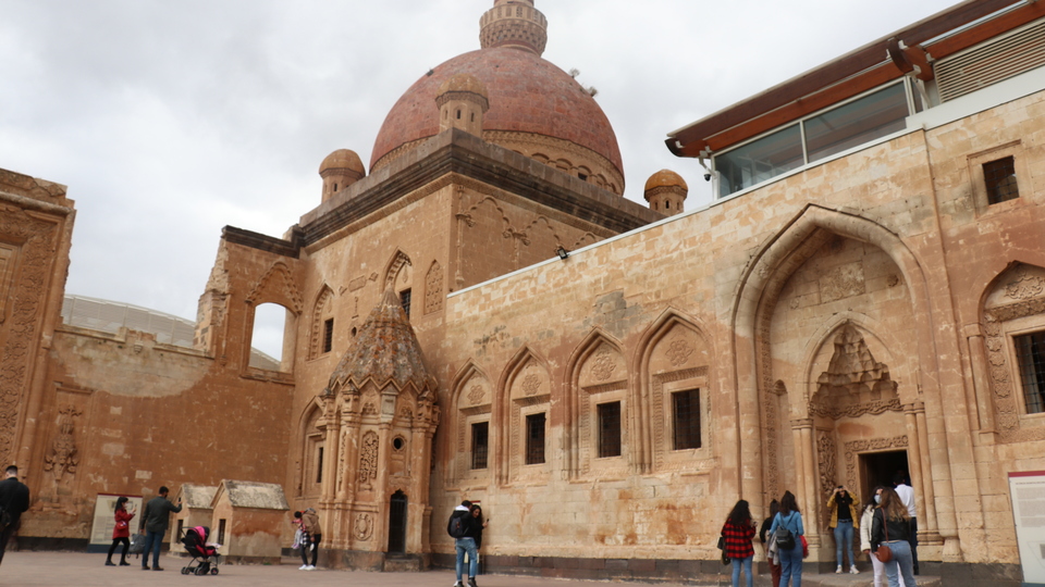 Osmanlı mirası saray ilgi görüyor