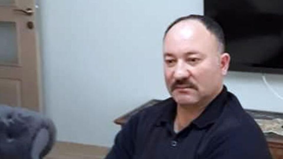 Ağabeyi namazda başından vurdu