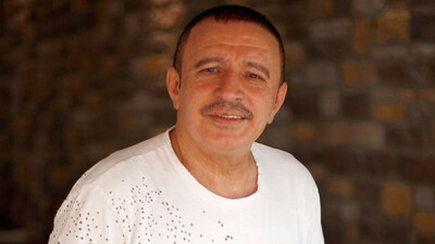 Mustafa Topaloğlu kimdir?