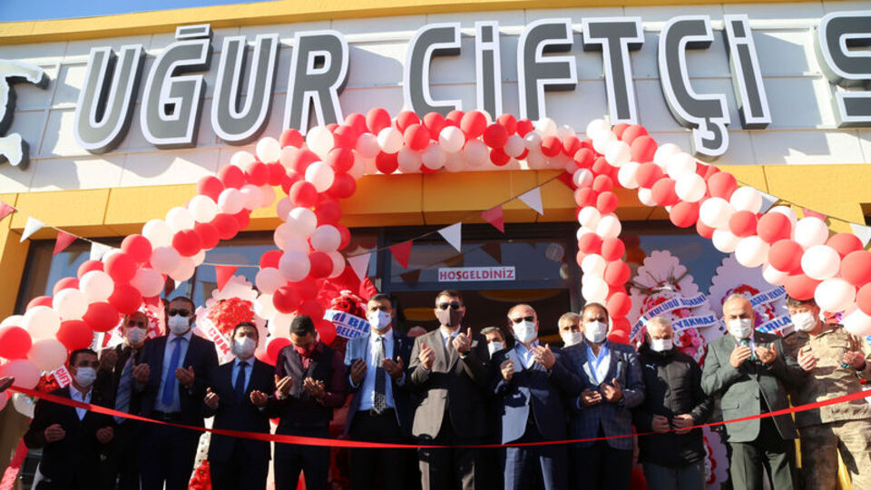 Uğur Çiftçi Spor Kompleksi açıldı