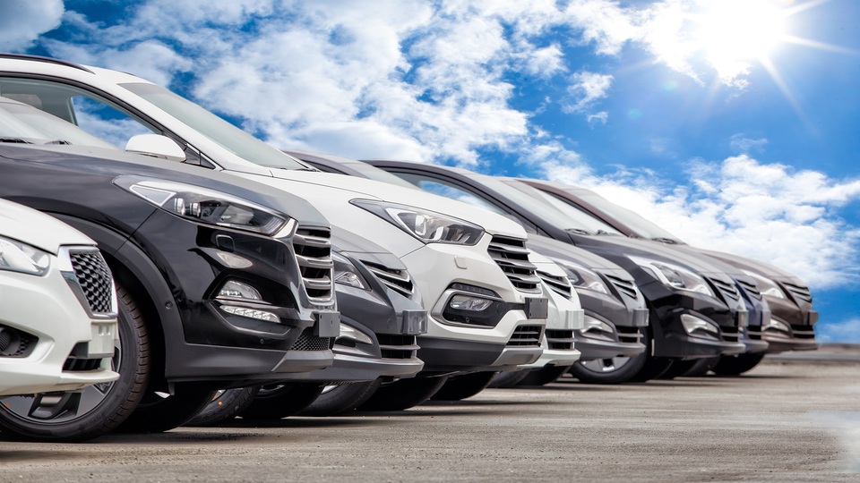 1.5 dakikada araç kiralatacak