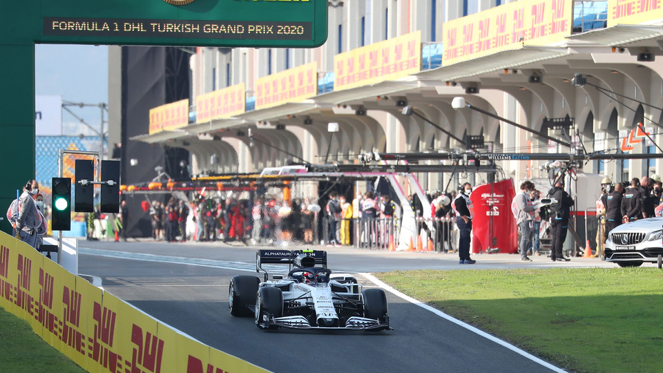 İstanbul'da kazanan Hamilton! 7. dünya şampiyonluğunu ilan etti