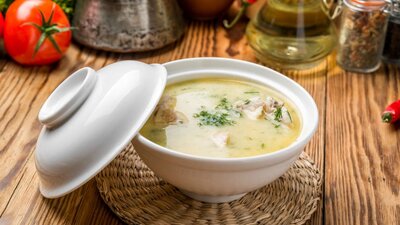 Nefis kremalı tavuk çorbasının püf noktaları