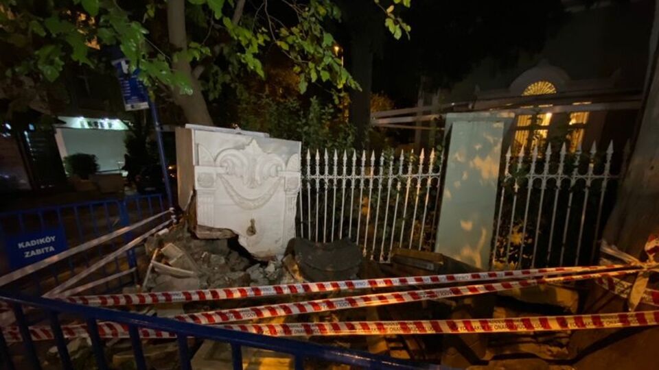 Yine o cadde yine kaza! Bu kez tarihe çarptılar