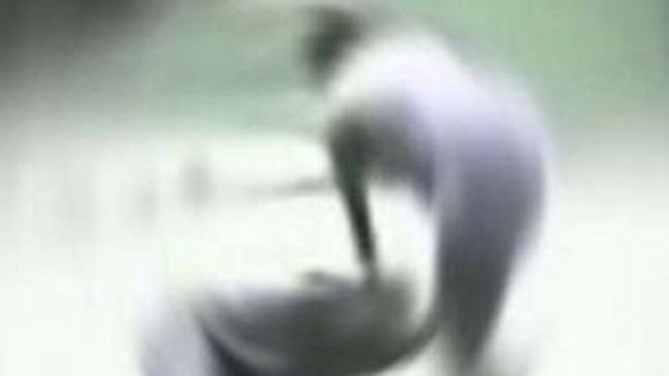 Genç kızdan 'gübre dayağı' şikâyeti