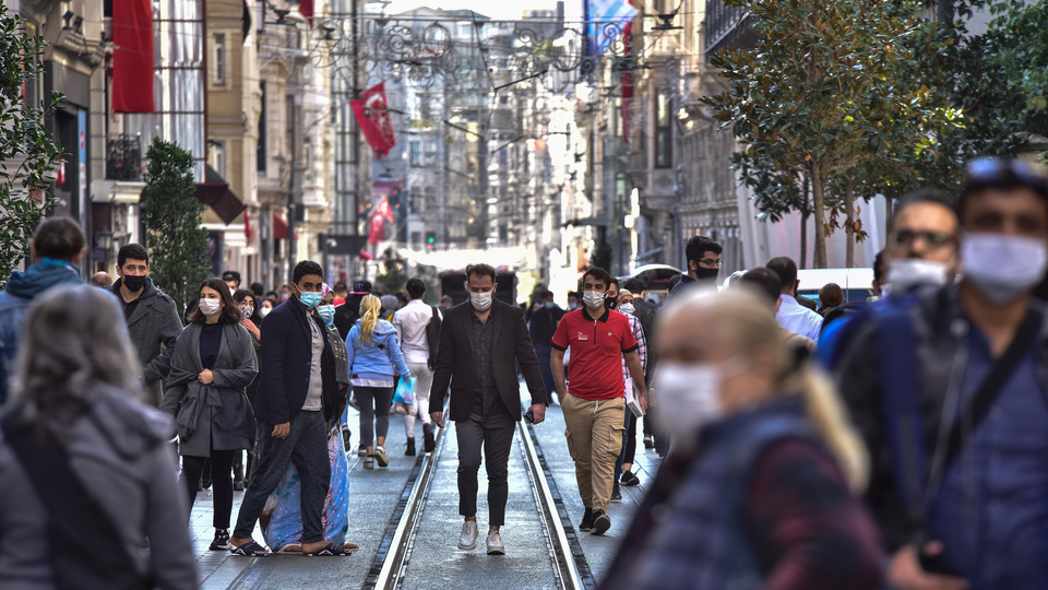 İsviçre peyniri modeli! Evdeki kişilere korona bulaştırmak istemiyorsanız...