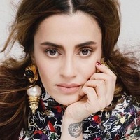 Ceylan Ertem, Adana'da hayranlarıyla buluştu