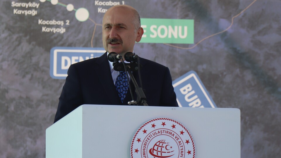 Aydın-Denizli Otoyolu'nun temeli atıldı