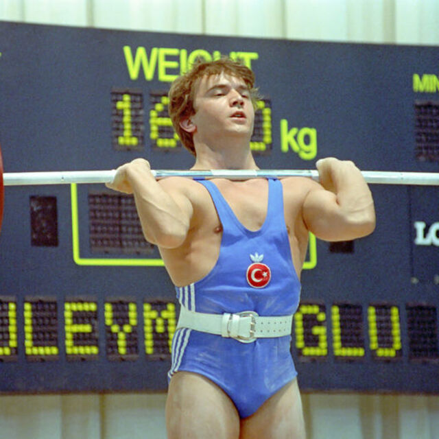 Naim Süleymanoğlu anılıyor