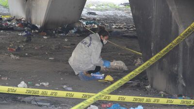 İzmir'de yanmış cansız beden bulundu