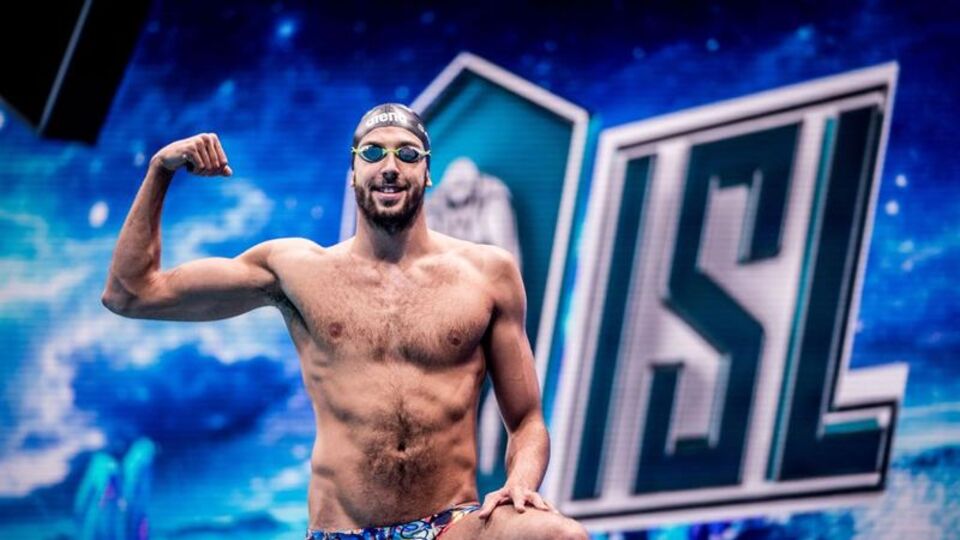 Emre Sakçı yurda döndü