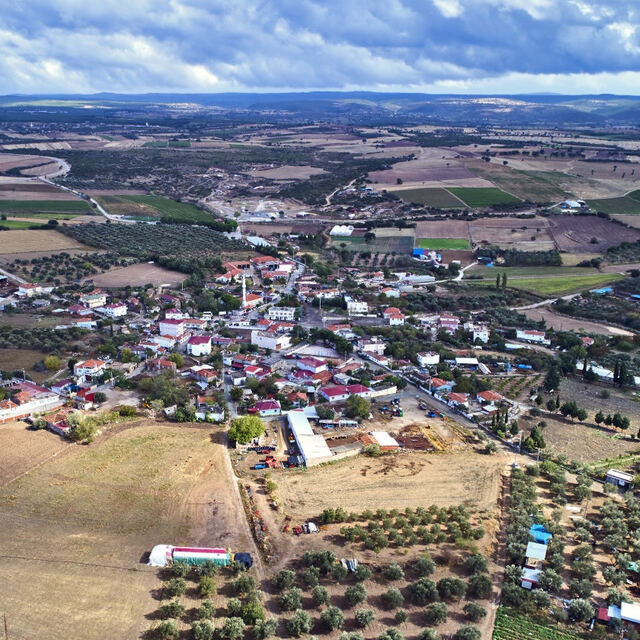 Çıplak'a 10 milyonluk Etno giysi