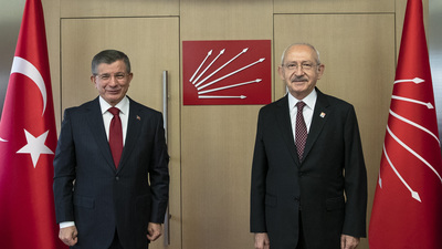 Kılıçdaroğlu ile Davutoğlu'ndan sistem görüşmesi