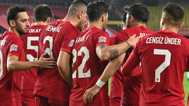 Milliler liderlik için sahada! Güneş'in 11'i...