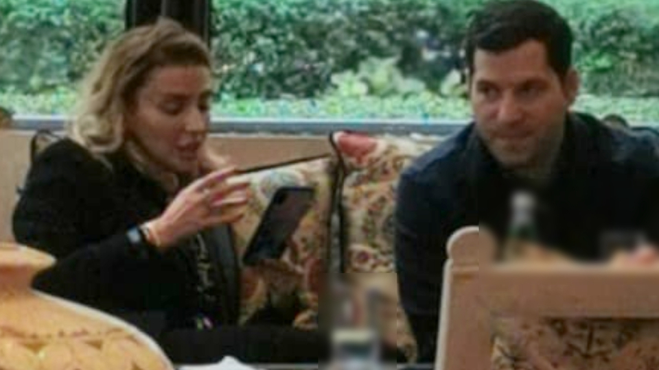 Aşıkların kahvaltı keyfi