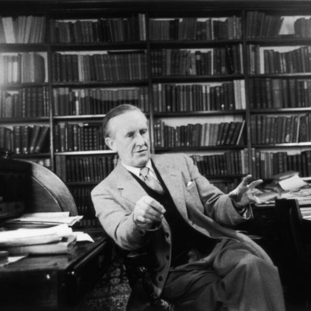 Tolkien'in kitaplaştırılmış 'Orta Dünya' makaleleri 2021'de geliyor!