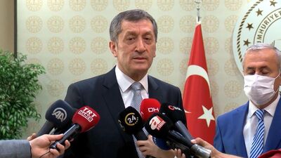 Bakan Selçuk açıkladı: İptal olmadı, ertelendi