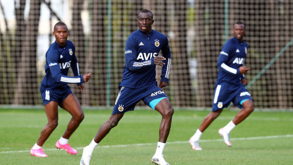 Gençlerbirliği mesaisi sürüyor