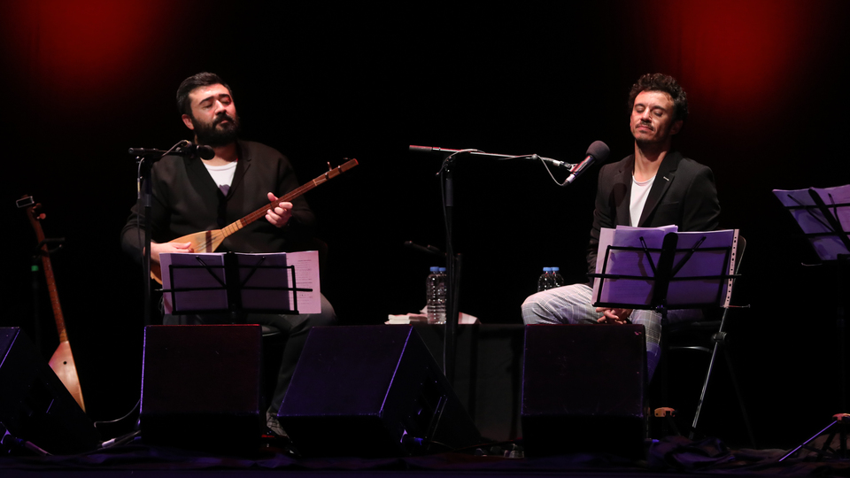 Anadolu ezgileri İş Sanat'ta