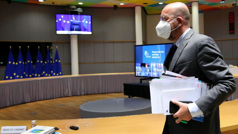 AB'de bütçe ve kurtarma programı uzlaşmazlığı