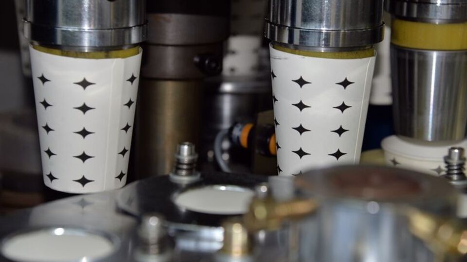 Kağıt bardaklardaki büyük tehlike!