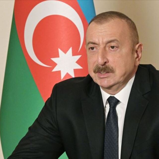 Aliyev: Türkiye'den toprak talep etmek intihardır