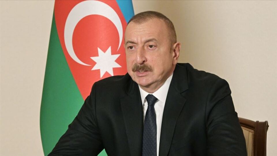 Aliyev: Türkiye'den toprak talep etmek intihardır